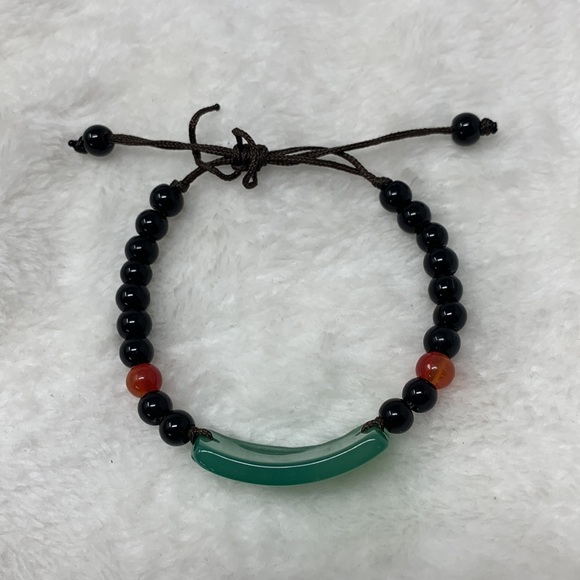 Green Jade Buddha Aum Om symbol beaded string bracelet adjustable fit - Picture 3 of 3